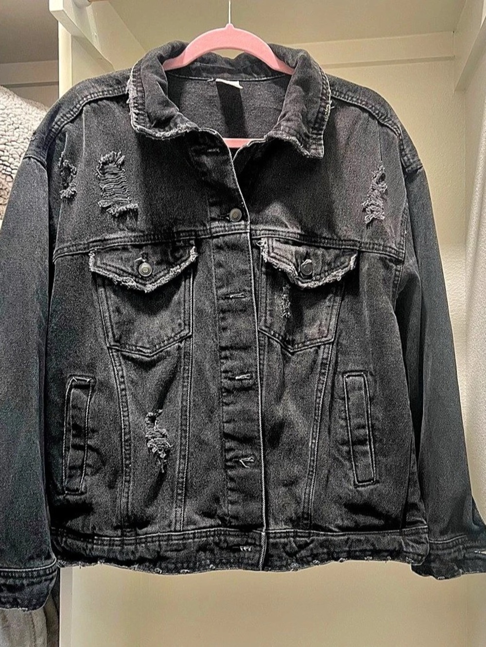 No Boundaries Distressed Denim Jacket in Black Size Large